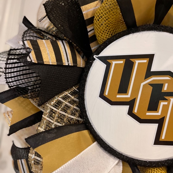 UCF Wreath  18” Very full! College wreath form welcome wreath, family wreath, Un - Picture 7 of 7